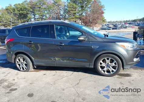 2016 Ford Escape Titanium из США, поврежденный, VIN 1FMCU9J93GUB27603